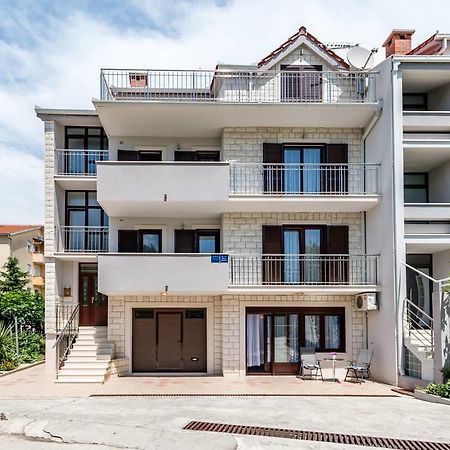 Apartments Silvi Podstrana Luaran gambar
