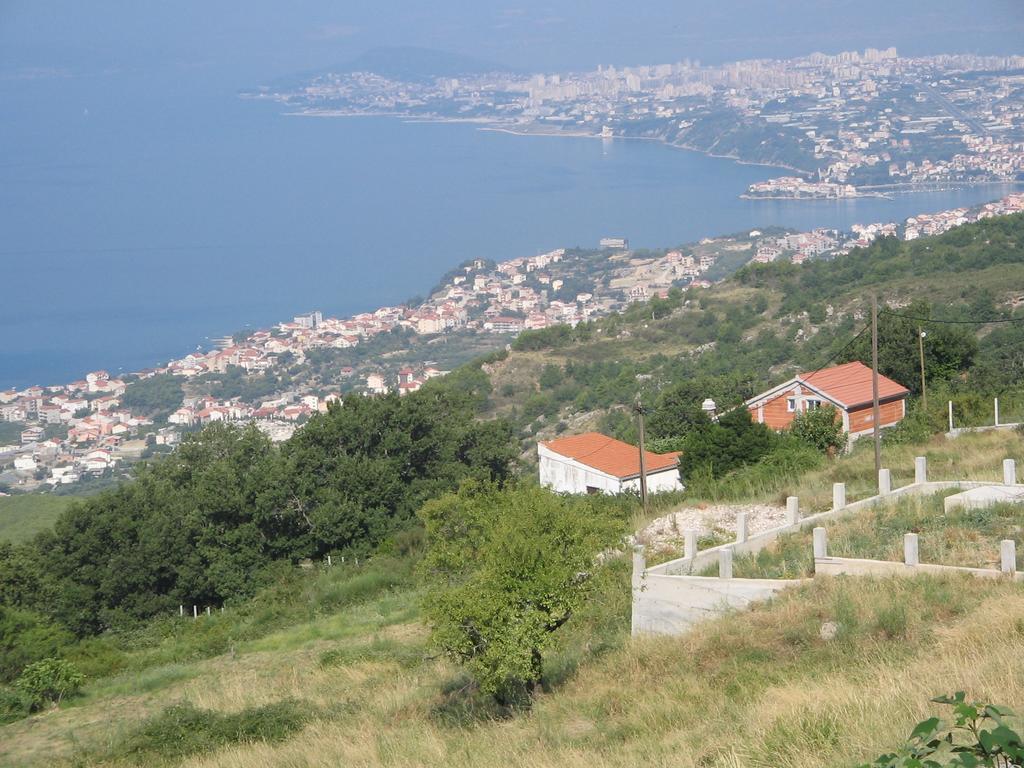 Apartments Silvi Podstrana Luaran gambar