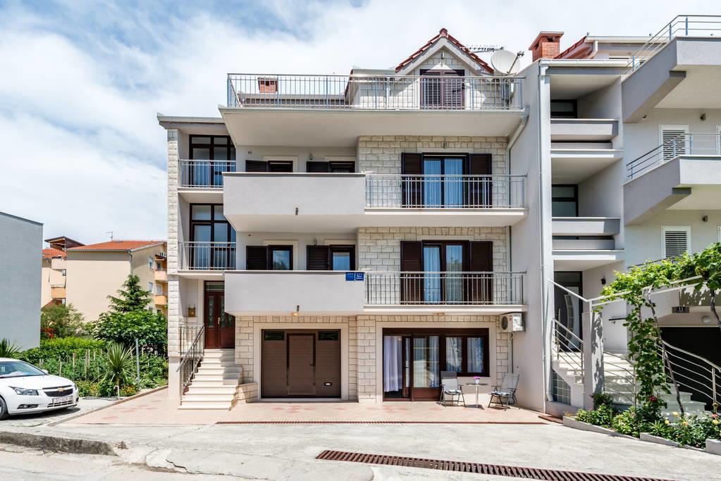 Apartments Silvi Podstrana Luaran gambar