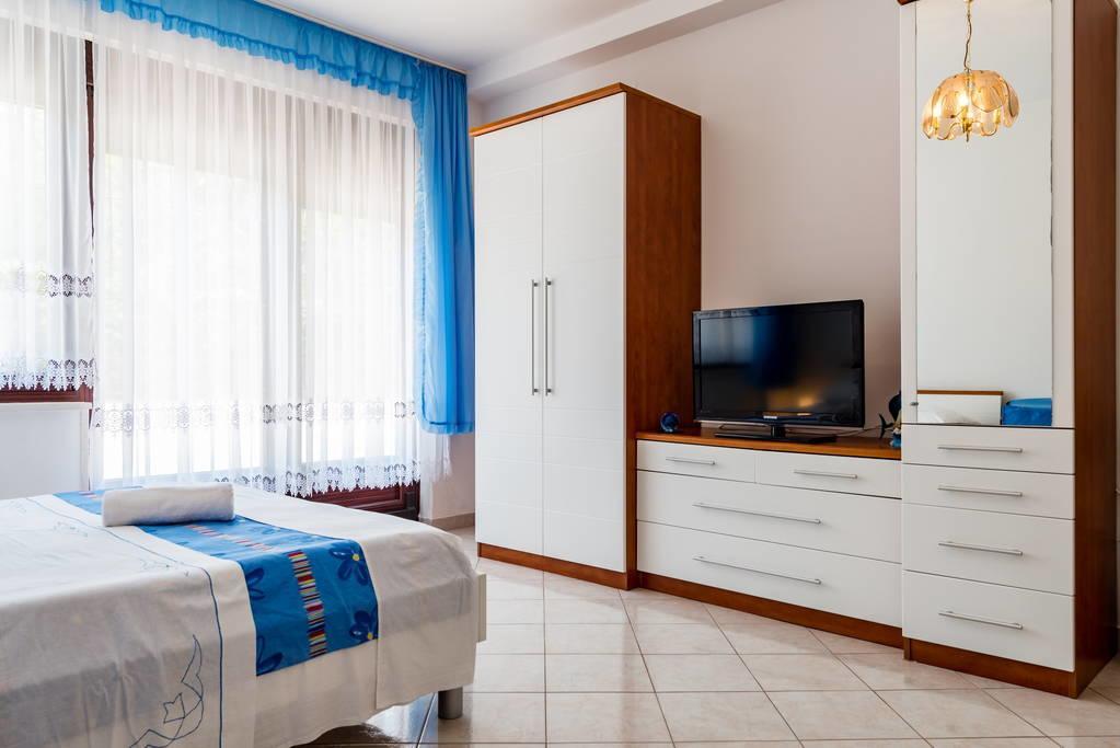 Apartments Silvi Podstrana Luaran gambar