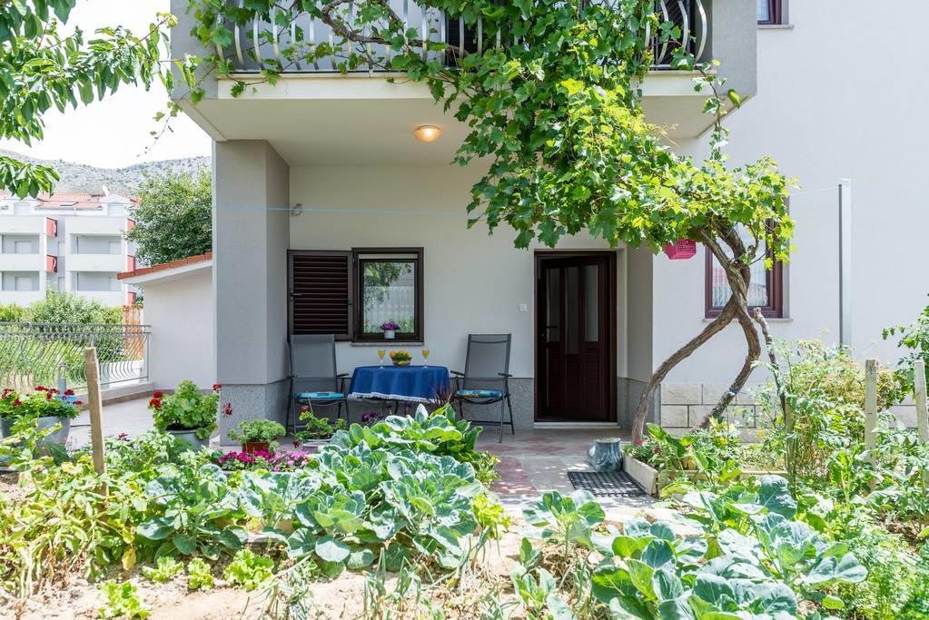 Apartments Silvi Podstrana Luaran gambar
