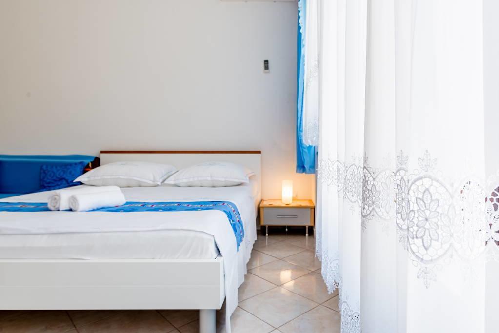 Apartments Silvi Podstrana Luaran gambar